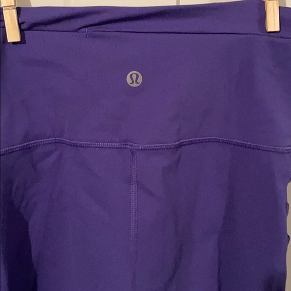 Lululemon 2 Crop Leggings Mesh Purple Yoga Pants - Picture 11 of 12